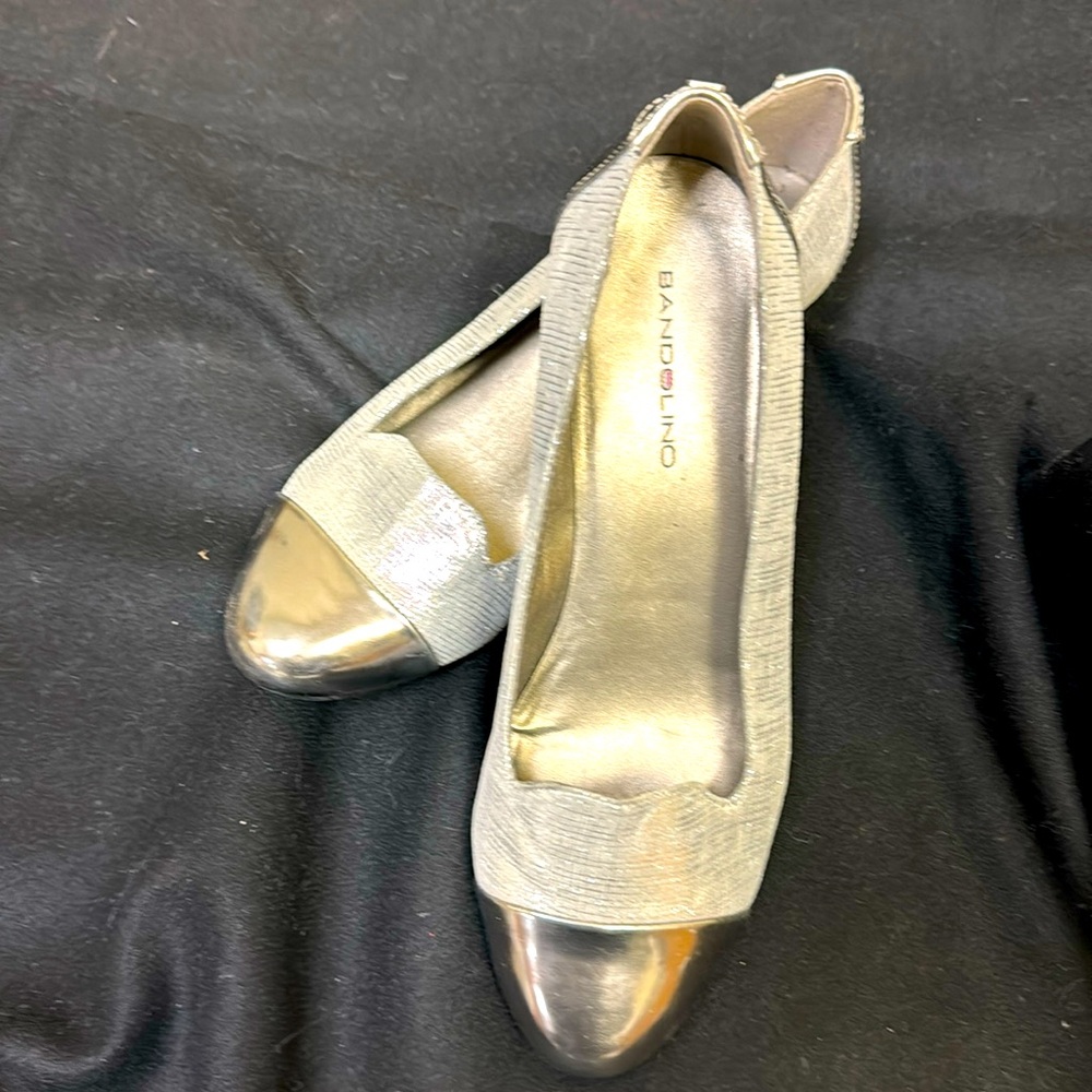 Bandolino silver wedge shoes